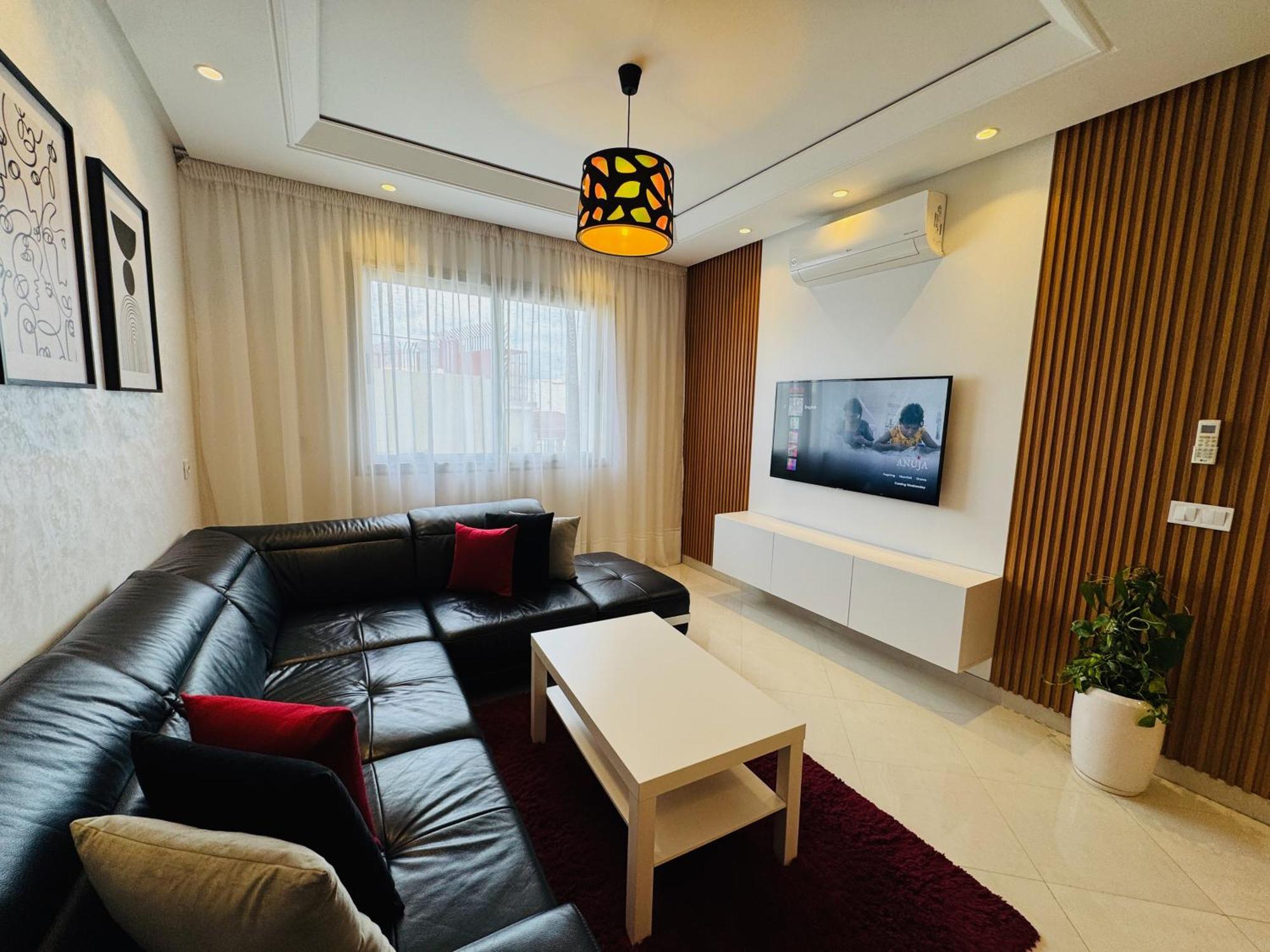 Modern Apartment In The Heart Of Tangeri Esterno foto