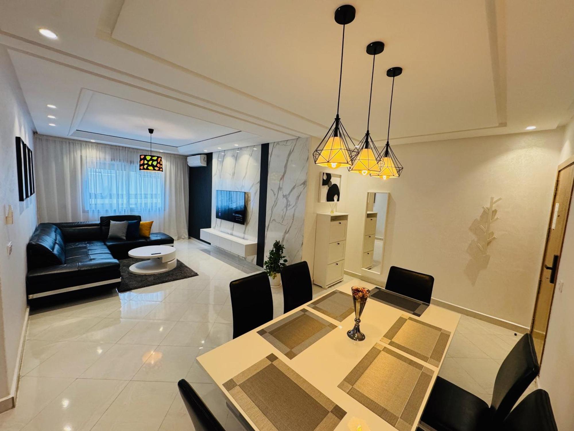 Modern Apartment In The Heart Of Tangeri Esterno foto