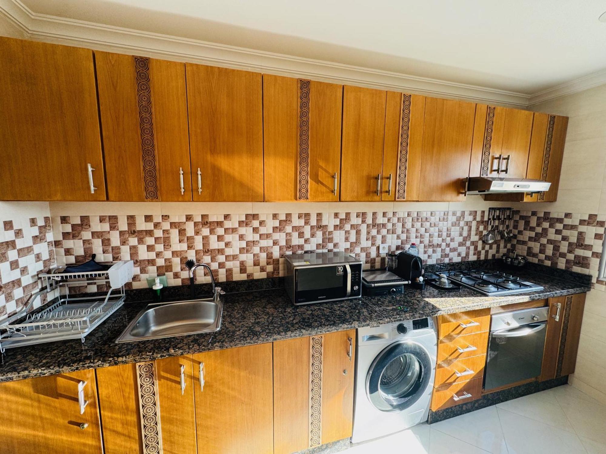 Modern Apartment In The Heart Of Tangeri Esterno foto