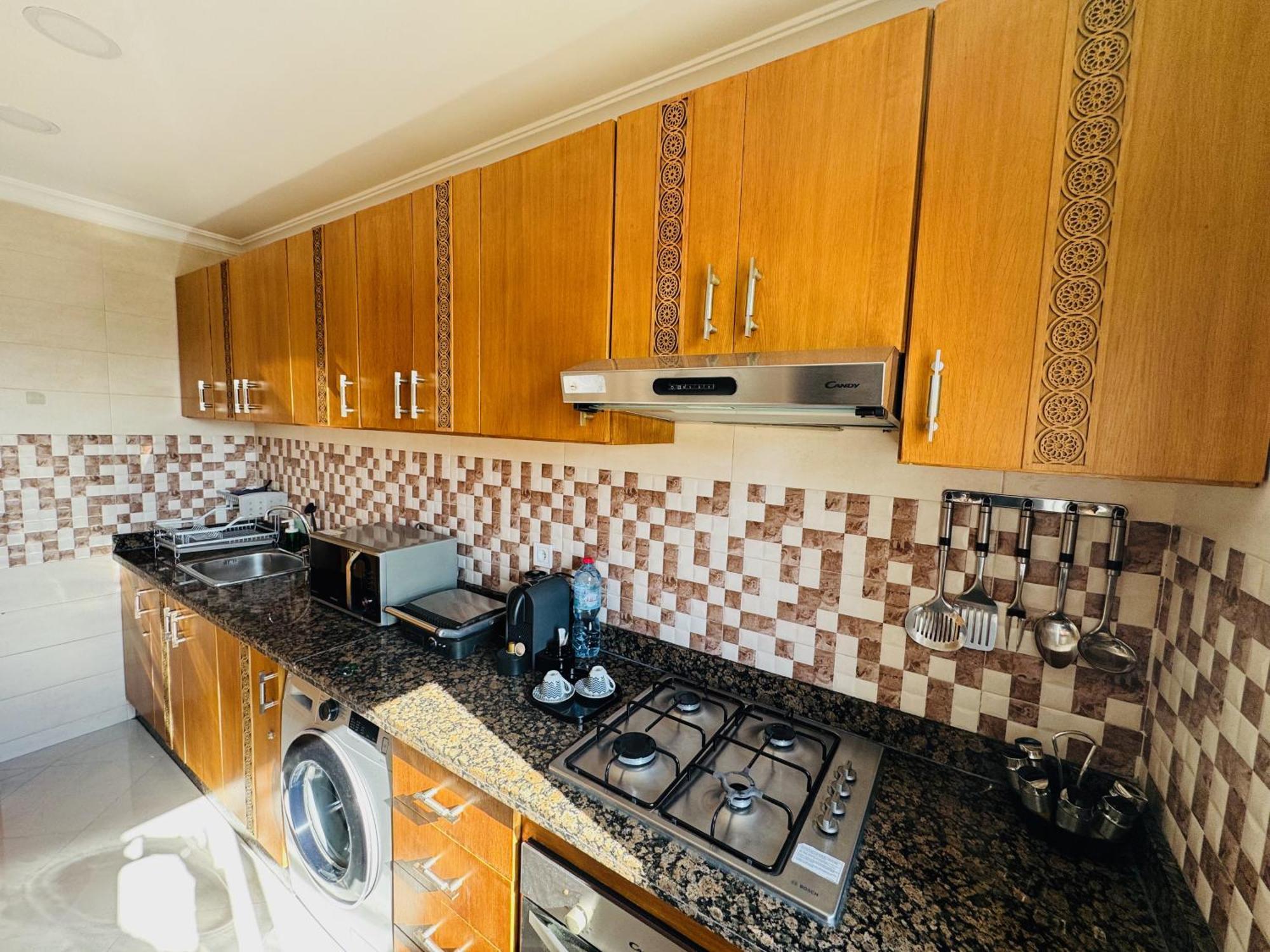 Modern Apartment In The Heart Of Tangeri Esterno foto