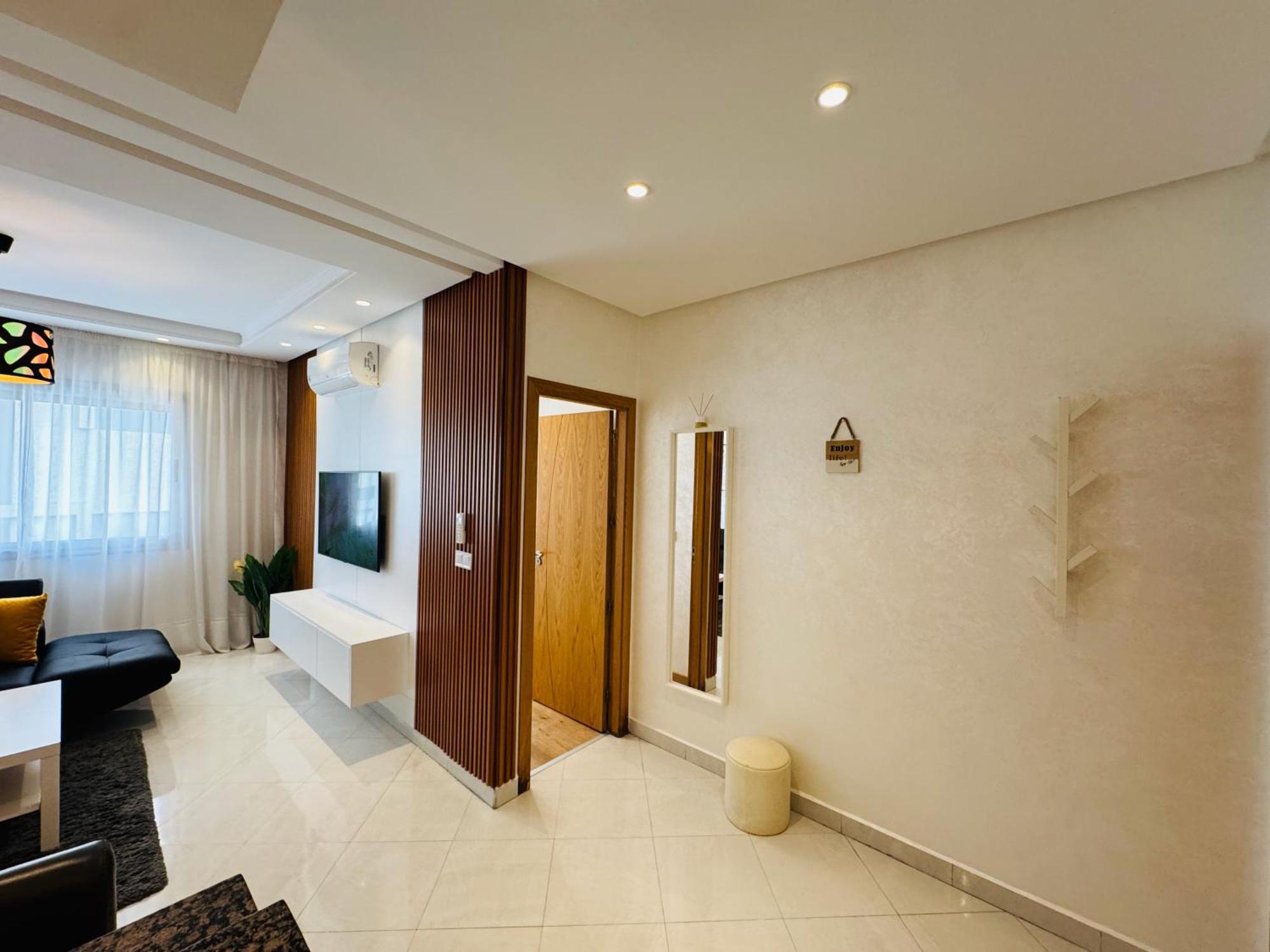 Modern Apartment In The Heart Of Tangeri Esterno foto