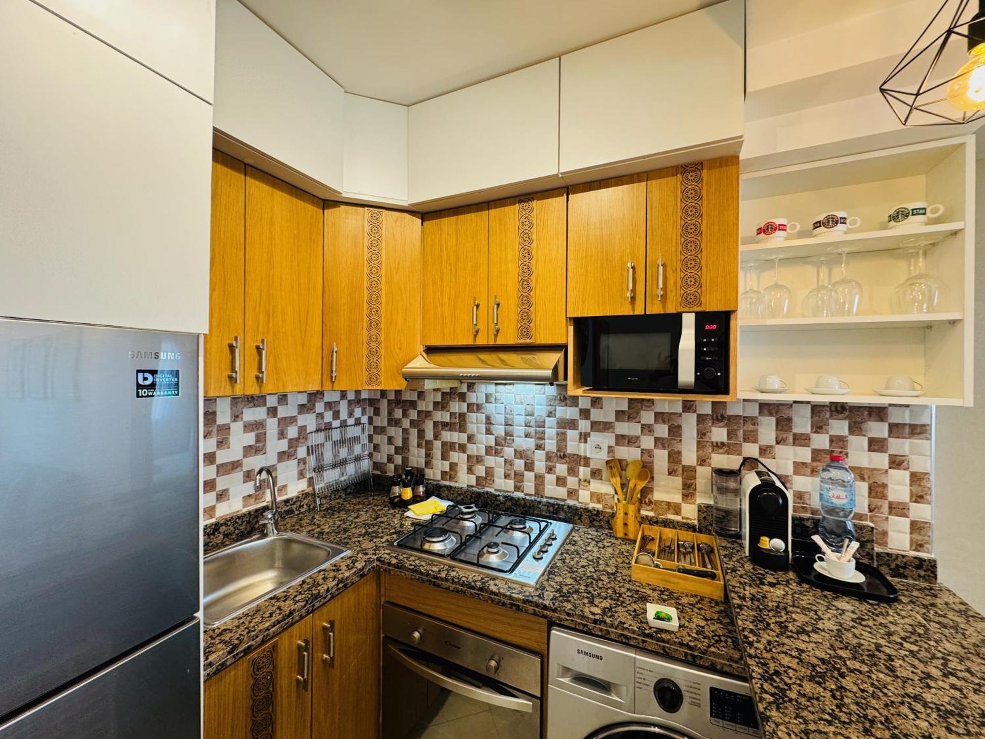 Modern Apartment In The Heart Of Tangeri Esterno foto